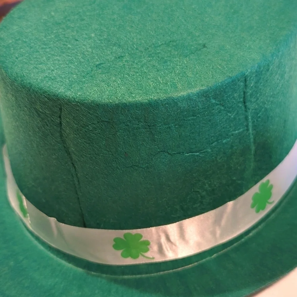 St. Patrick's Day Hat and Coins, 3 of each,